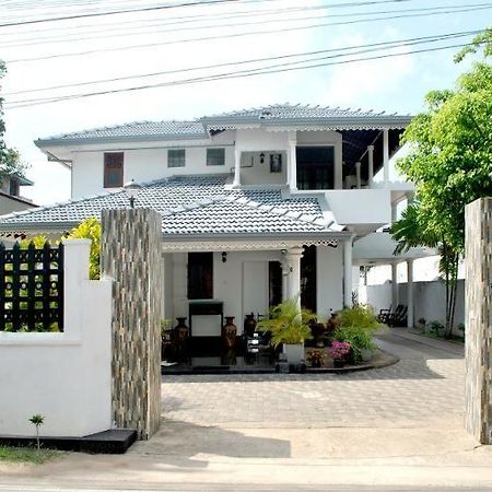 Asian Villa Negombo Exteriör bild