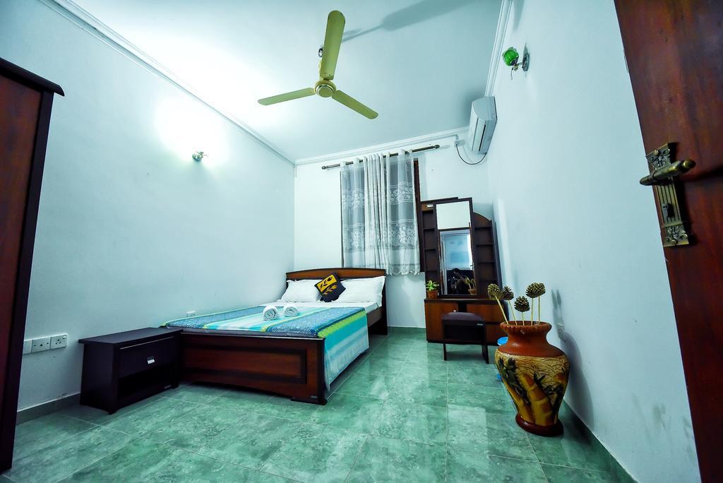 Asian Villa Negombo Exteriör bild