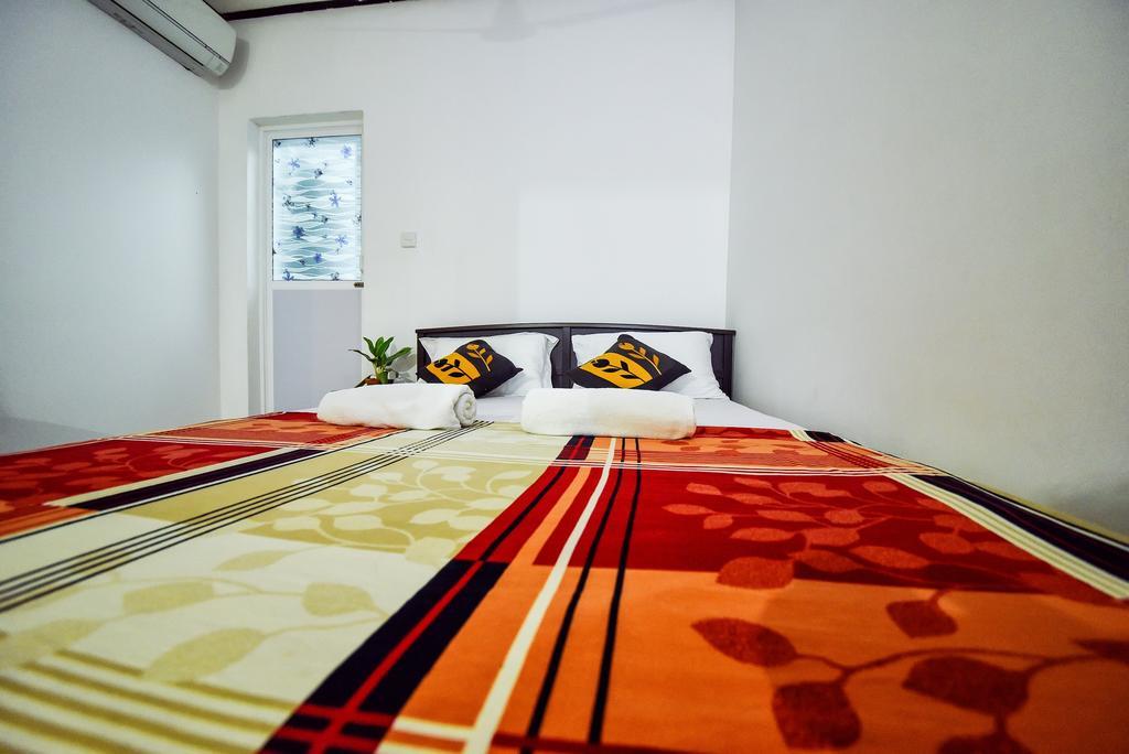 Asian Villa Negombo Exteriör bild