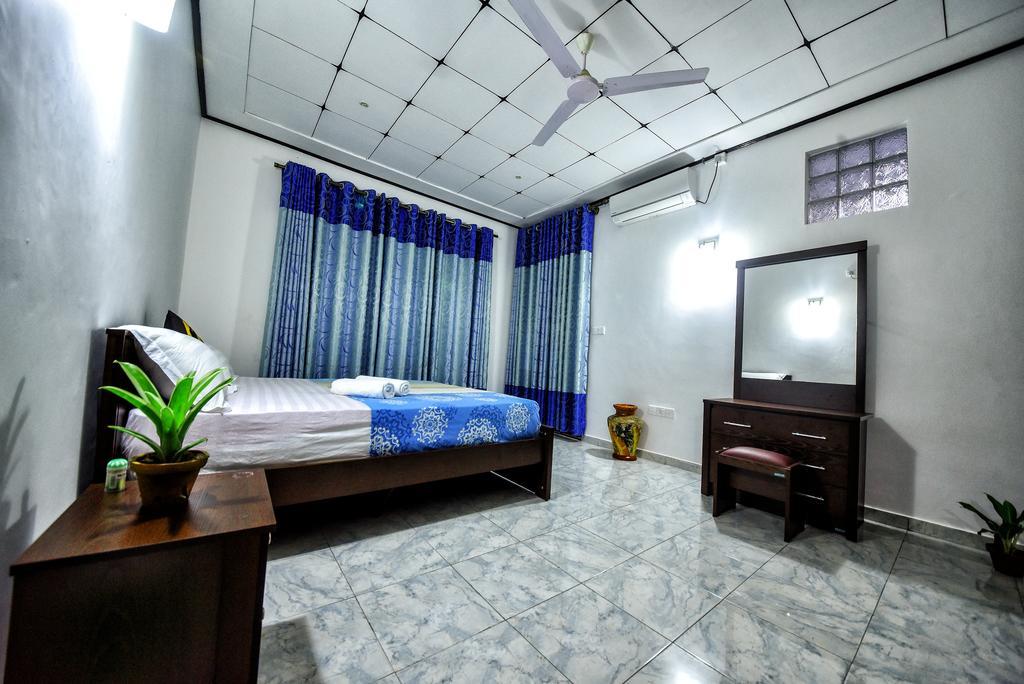 Asian Villa Negombo Exteriör bild