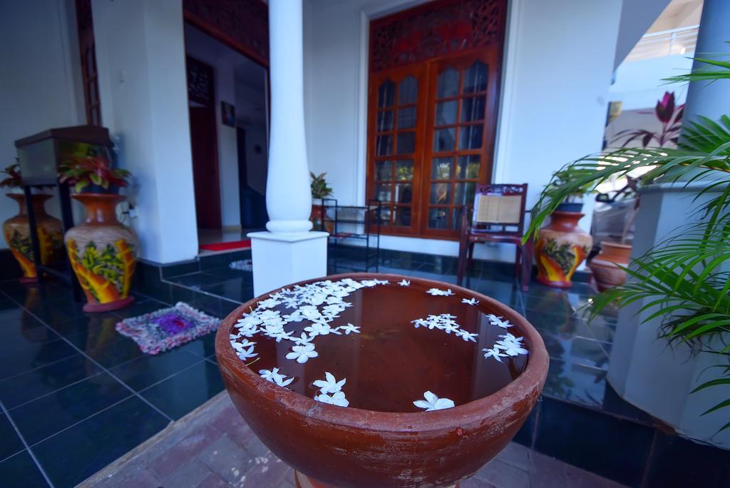 Asian Villa Negombo Exteriör bild